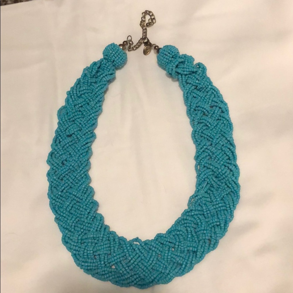 Short necklace